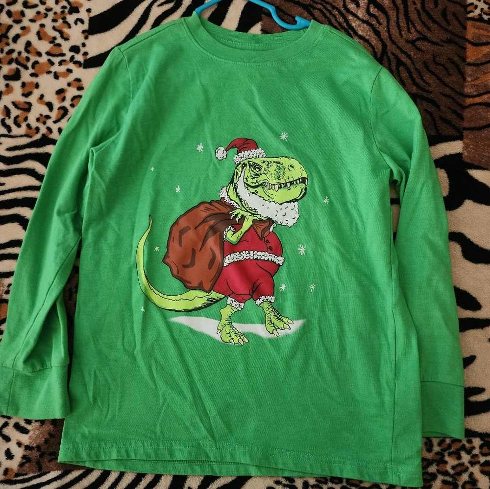 🎉Cat & Jack Green Dinosaur Holiday Shirt Size: Small 6/7